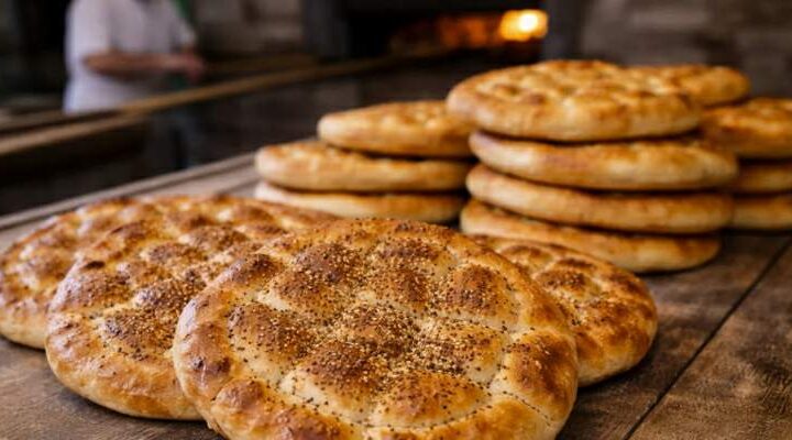 Tokat’ta 400 gram yumurtalı, susamlı “Ramazan Pidesi” 40 TL’den satışa çıkacak
