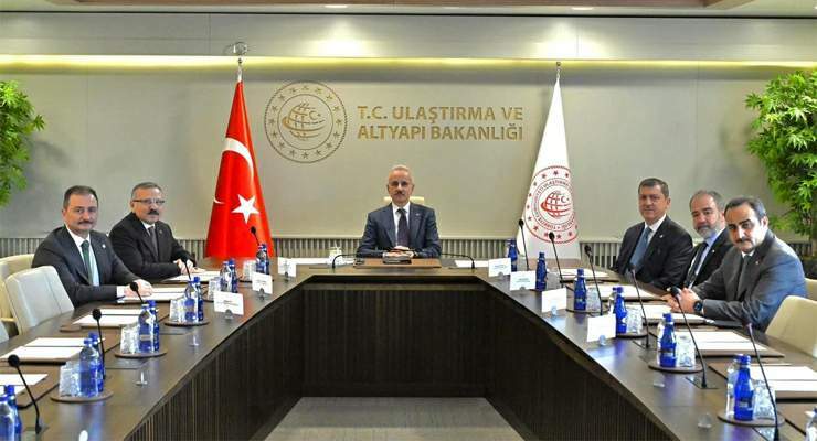 Tokat’ın “Dev Ulaşım Projeleri” Bakan Uraloğlu ile konuşuldu