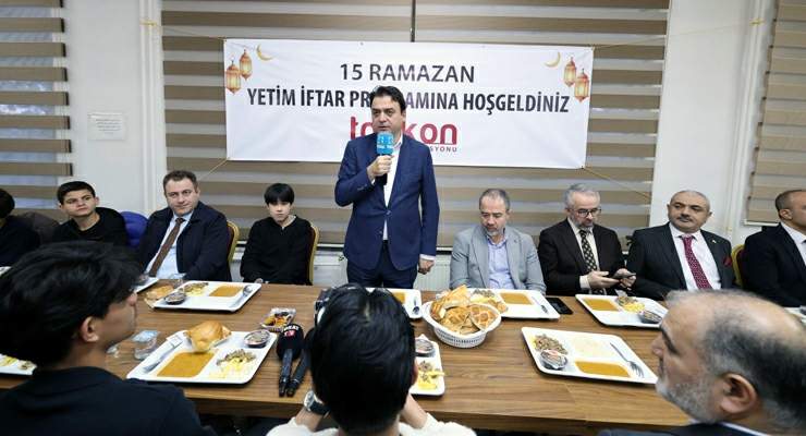 Tokat’ta Ramazan’ın 15’inde yetimler için sofra kuruldu