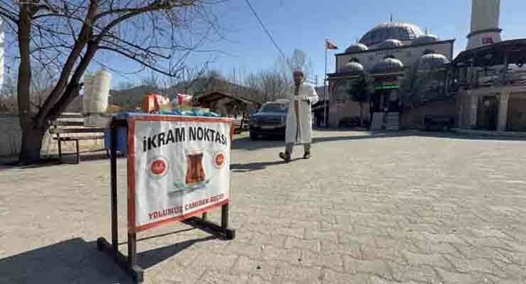 Tokat’ta iftara yetişme telaşı kazaya dönüşmesin diye “İkram Noktası” kuruldu