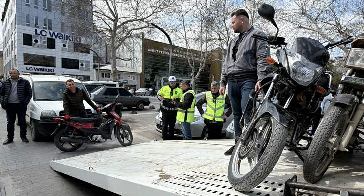 Tokat’ta 50 bin TL’lik motosikleti ile 146 bin TL’lik ceza yedi