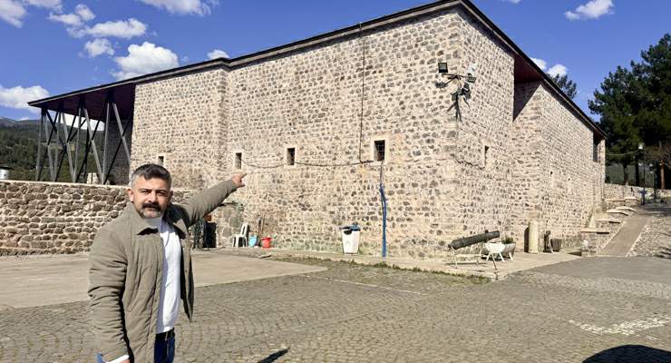Niksar Yağıbasan Medresesi, 869 yıldır zamana direniyor