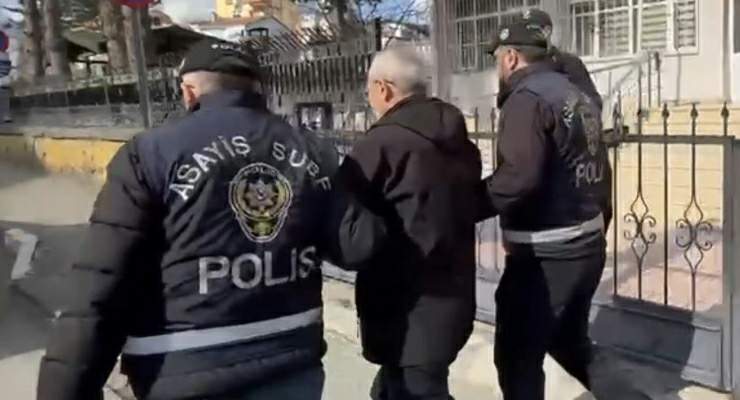 Hakkında kesinleşmiş 25 yıl hapis cezası bulunan dolandırıcı kaçmak üzereyken yakalandı