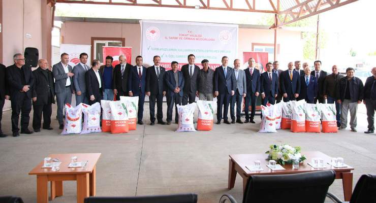 Tokat’ta 3 bin 476 çiftçiye “Milyonluk Dev Tohum Desteği”