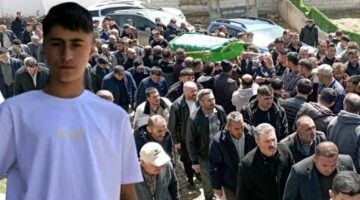 Traktörden düşerek hayatını kaybeden çocuk son yolculuğuna uğurlandı