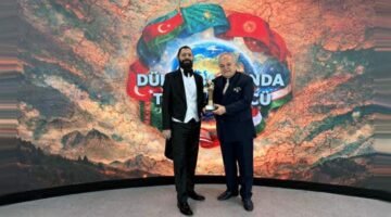 Akif Manaf’a “Türk Dünyası Barış Ödülü” verildi