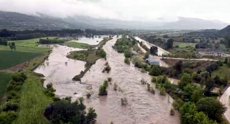 Kelkit Çayı’ndaki debi artışı havadan görüntülendi