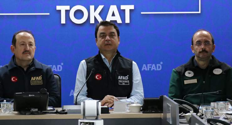 Tokat’ta 15 bin kişi güvenli alanlara tahliye edildi