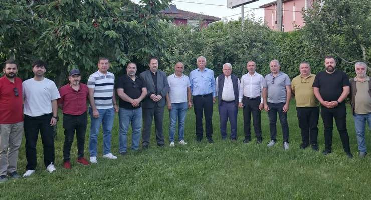 Kadim Durmaz ve Gazeteciler arasında siyasetten uzak sohbet
