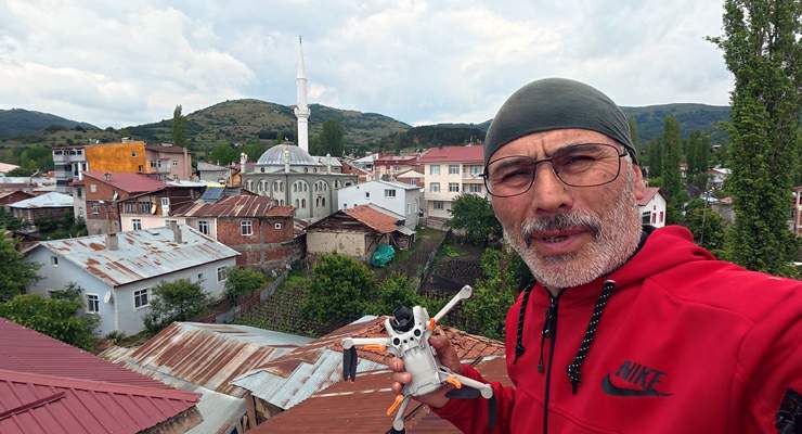 25 yıl sonra ilçeye gelen leylek ailesinde 1 yavru sağ kalabildi