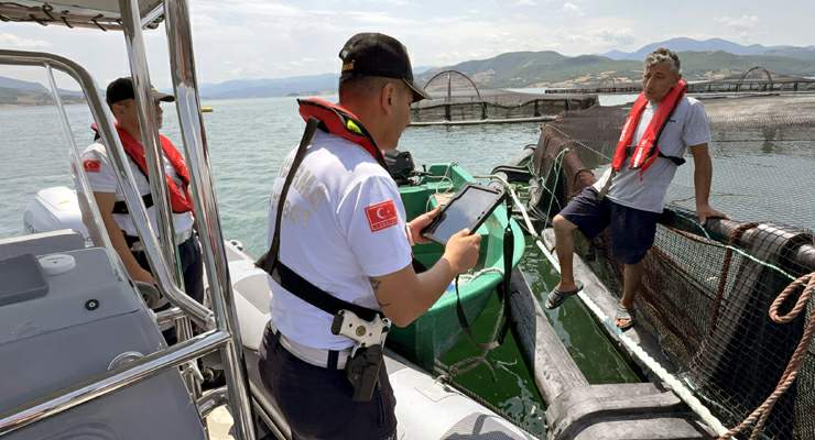 Jandarma, Almus Baraj Gölü’nde çevre nöbetinde