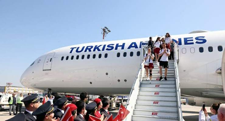 Filenin Sultanları’na THY’den coşkulu karşılama