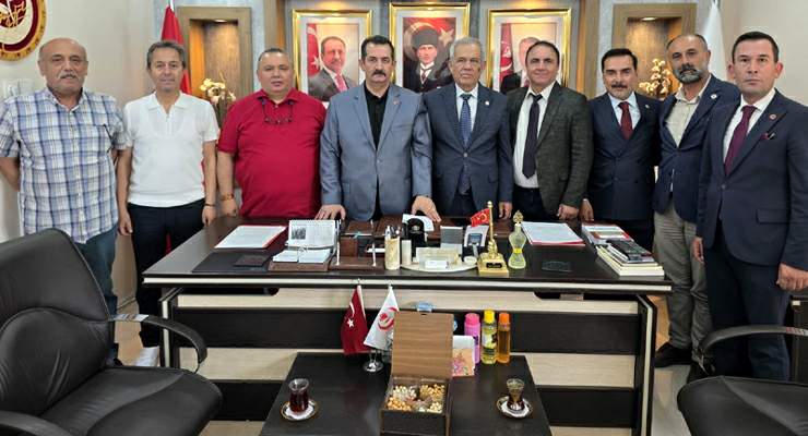 Türkiye Gazeteciler Federasyonu Heyeti’nden BBP Sivas İl Başkanı Hakan Sezerer’e “Hayırlı Olsun” ziyareti