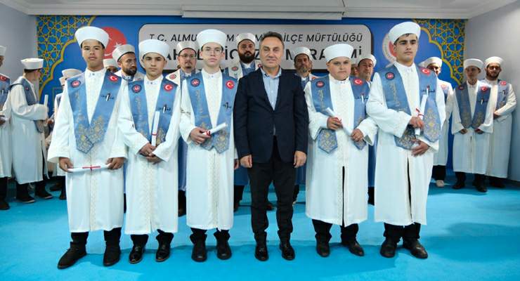 Rektör Yılmaz “41 Hafız” için düzenlenen icazet merasimine katıldı