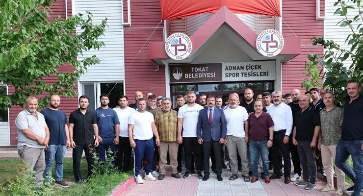 Saldırıya uğrayan başpehlivan Serhat Elvan, Tokat Belediye Spor Kulübü’ne transfer oldu