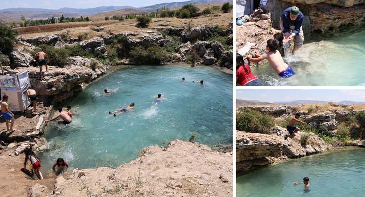 Uyuzlar şifa bulmak, gençler ise serinlemek için giriyor
