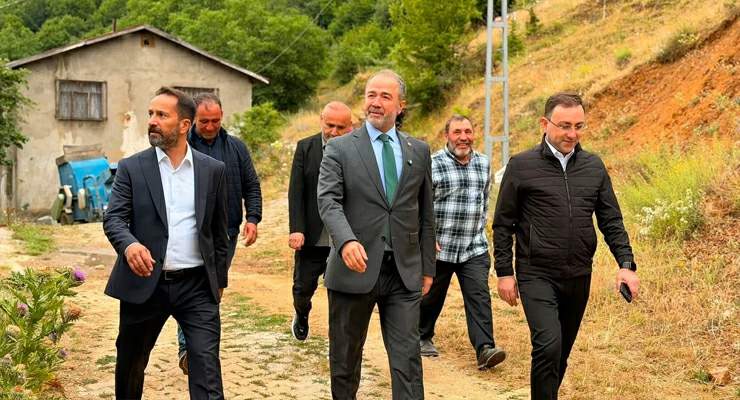 Başkan Adem Dizer, Beldelerden köylere sahada çalışmalarını aralıksız sürdürüyor