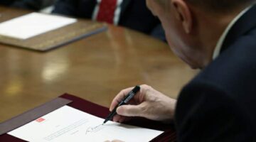 Cumhurbaşkanlığı tarafından yapılan atamalar Resmi Gazete’de