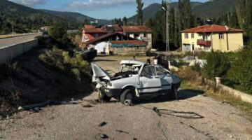 Tokat’ta iki otomobil çarpıştı: 1 ölü, 3 yaralı