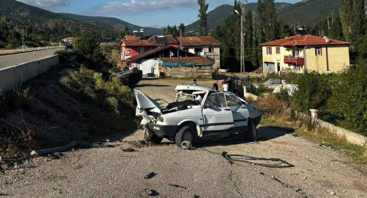Tokat’ta iki otomobil çarpıştı: 1 ölü, 3 yaralı