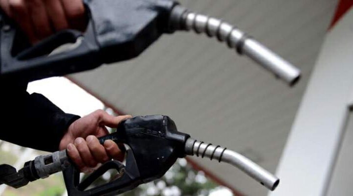 Benzine 4 lira 30 kuruş indirim geldi